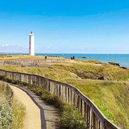 펜션 Les Pivoines Climatise, Proximite Et Foret